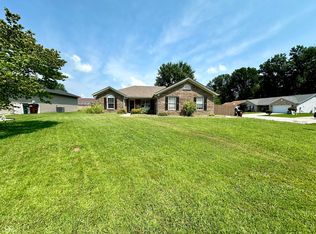655 E Main Street Cir, Crothersville, IN 47229