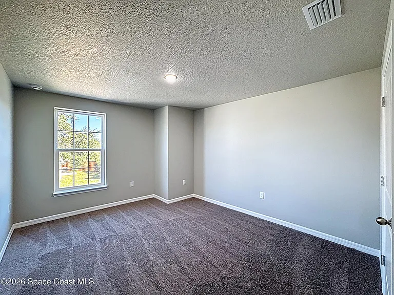 498 L M Davey Ln — Photo 10