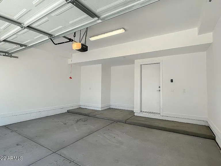 3215 E Flower St #13 — Photo 14