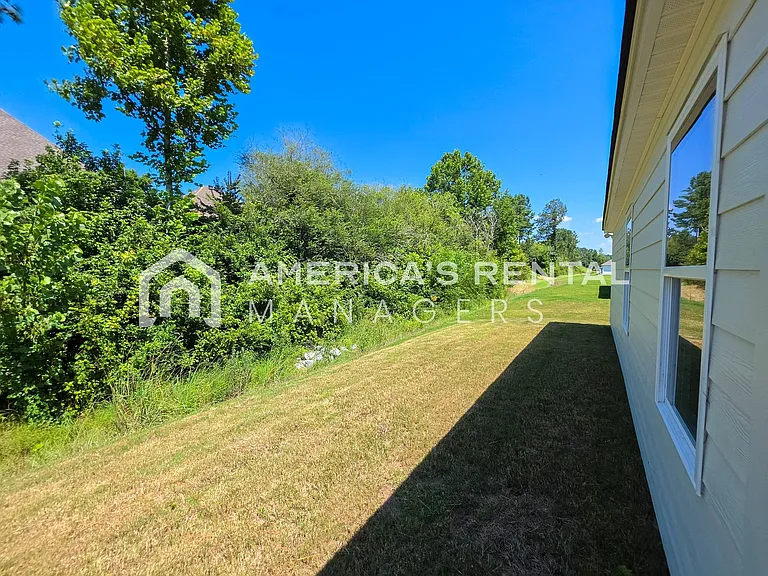 309 Oakmont Cir — Photo 44