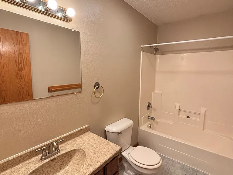 2023 Mittelstadt Ln — Photo 7