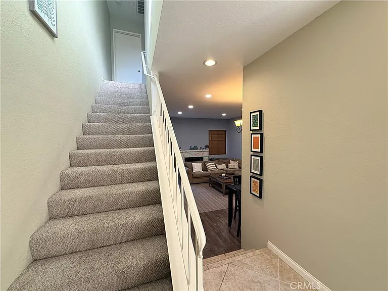 24337 Val Verde Ct — Photo 6