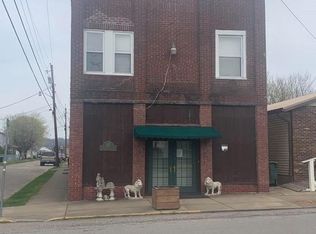 115 1/2 W Main St, Paden City, WV 26159