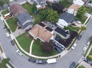 3135 Denton Dr, Merrick, NY 11566