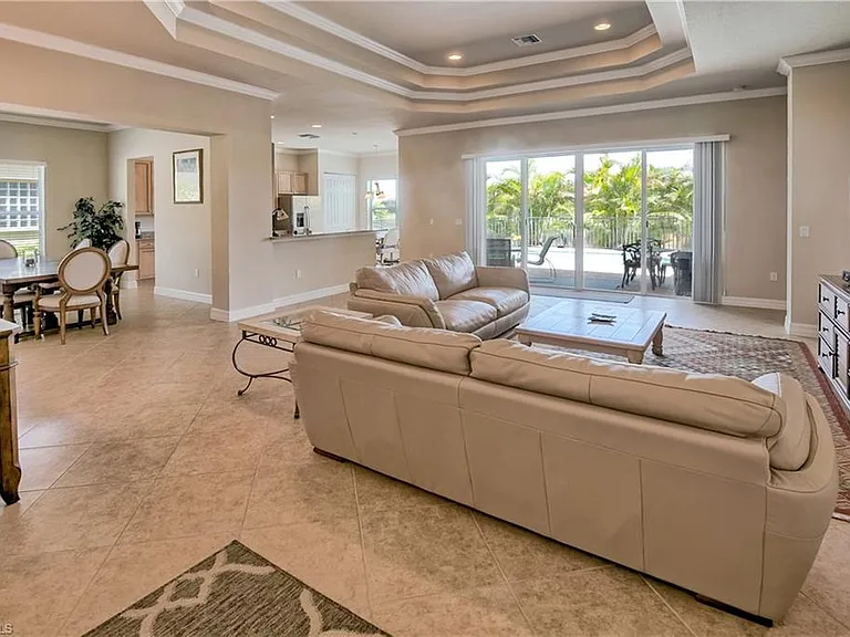 6623 Monterey Point — Photo 4