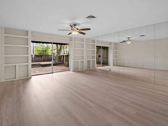 2nd image of 690 SE 23rd Ave APT 3