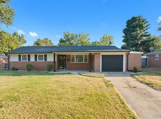 20 Exeter Ln, Belleville, IL 62226