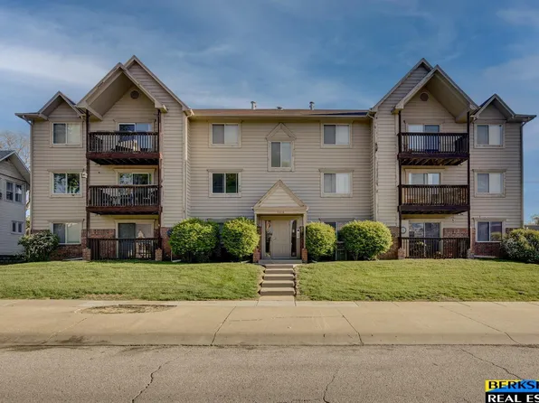 5016 California St APT 5, Omaha, NE 68132