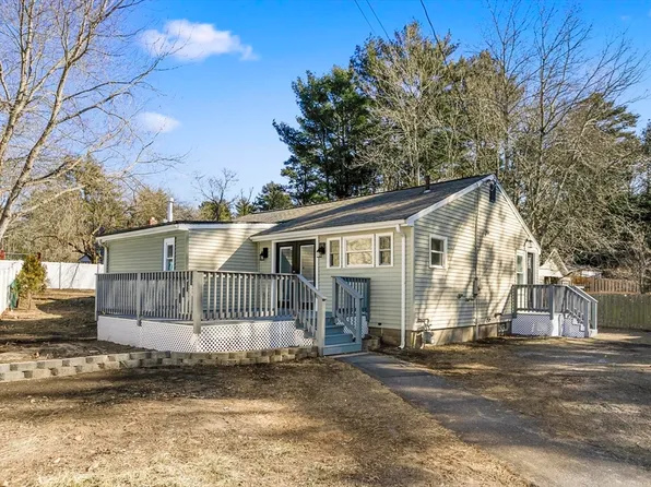 6 Swan Ln, Wareham, MA 02571