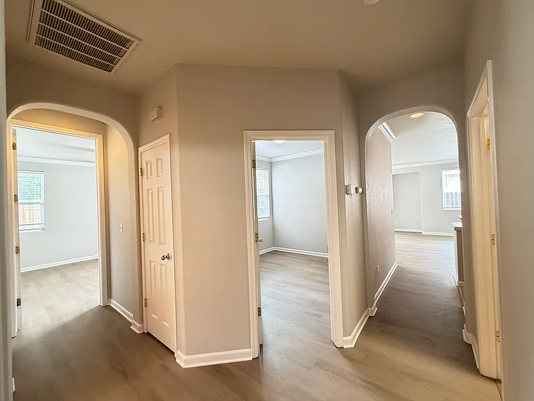 10141 Van Brocklin Way — Photo 10