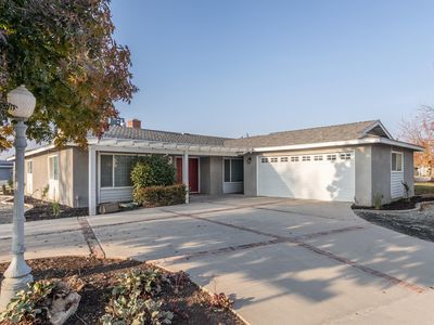 2402 Carter Way, Hanford, CA, 93230