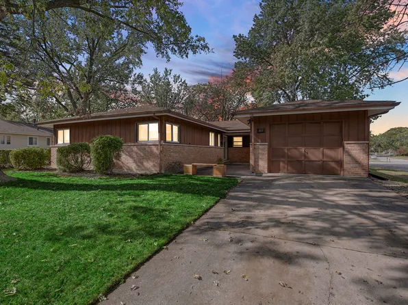 418 New Salem St, Park Forest, IL 60466