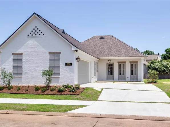 5992 Stonegate Dr, Alexandria, LA 71303