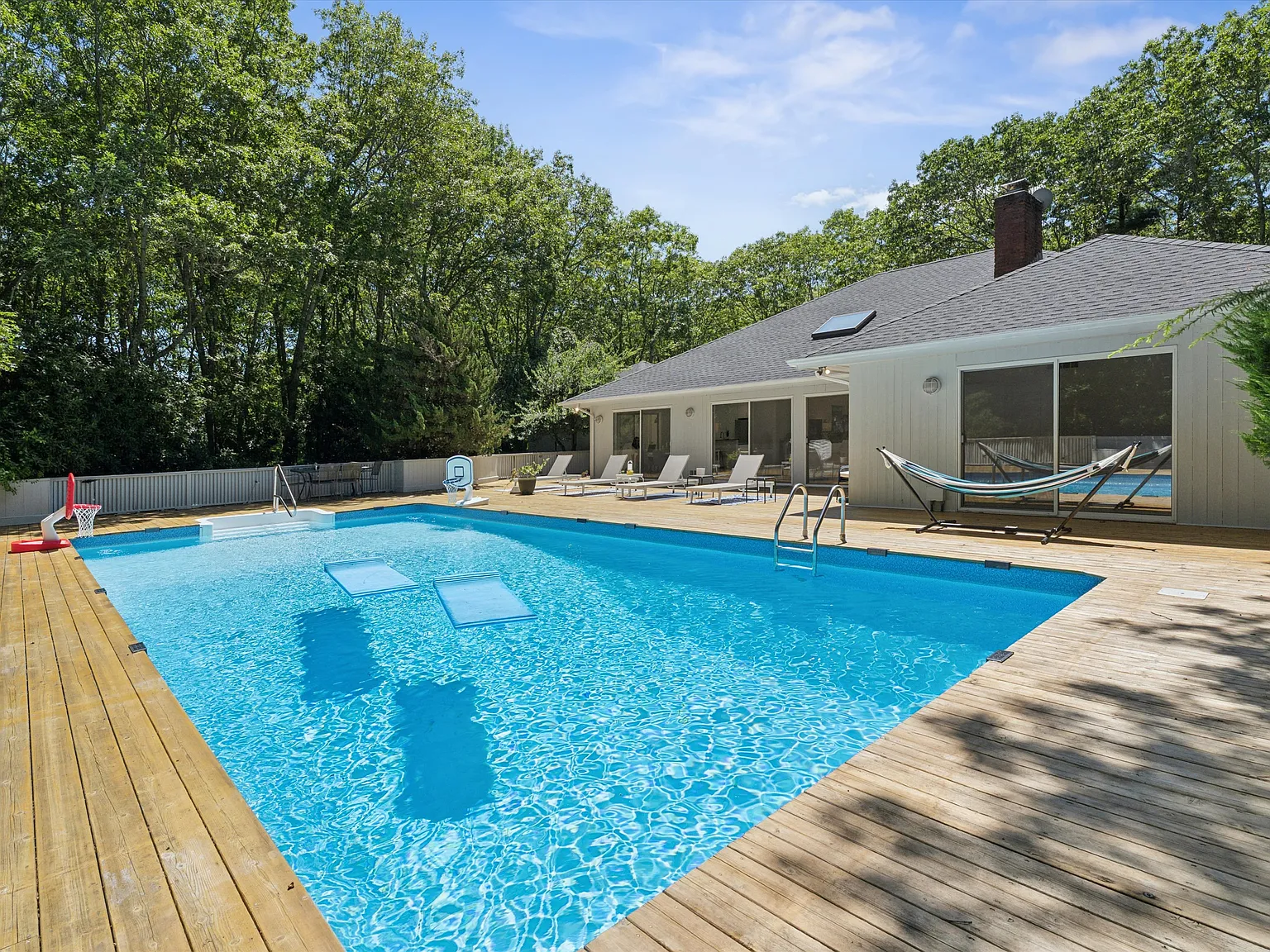 Quogue Retreat for Rent — Photo 2