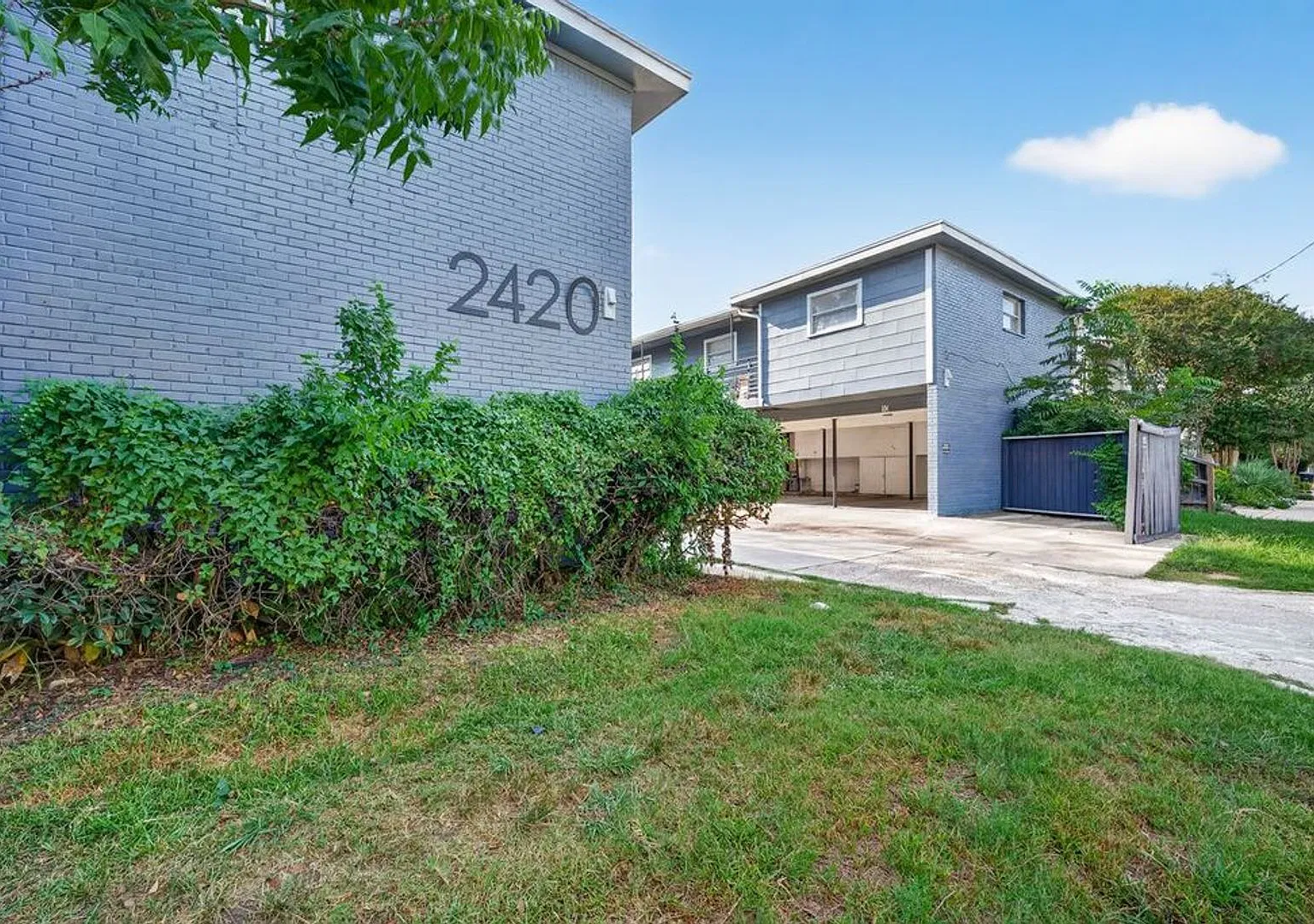 2420 McDuffie — Photo 3