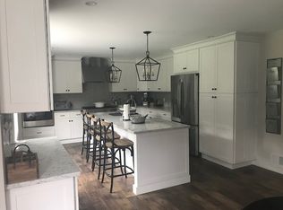 5 Appleby Ln, East Brunswick, NJ 08816