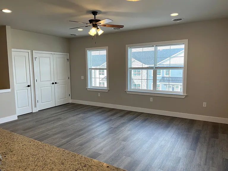 Salem Run Apartments Phase 2 — Photo 36
