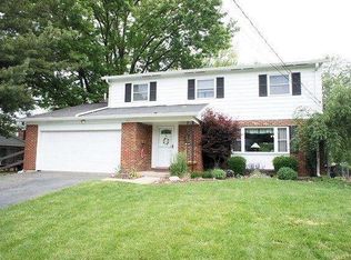 1046 Pinehollow Ln, Cincinnati, OH 45231