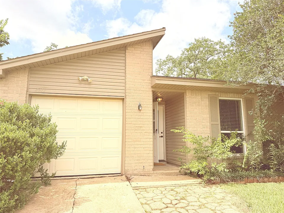 2533 Knoxville Dr