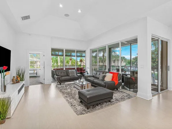5209 Lake Catalina Drive N #D, Boca Raton, FL 33496