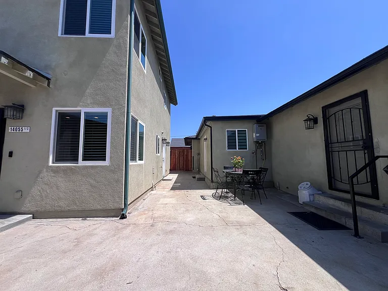 14055 Honeysuckle Ln #1/2 — Photo 2