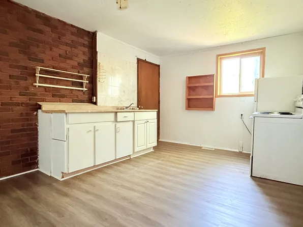 2452 Pillette Rd, Windsor, VT 05089