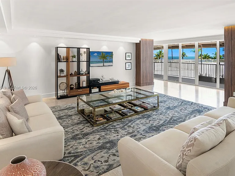 600 Grapetree Dr #3BS — Photo 6