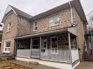 292 Main St #A, Cambridge, ON N1R1Y1