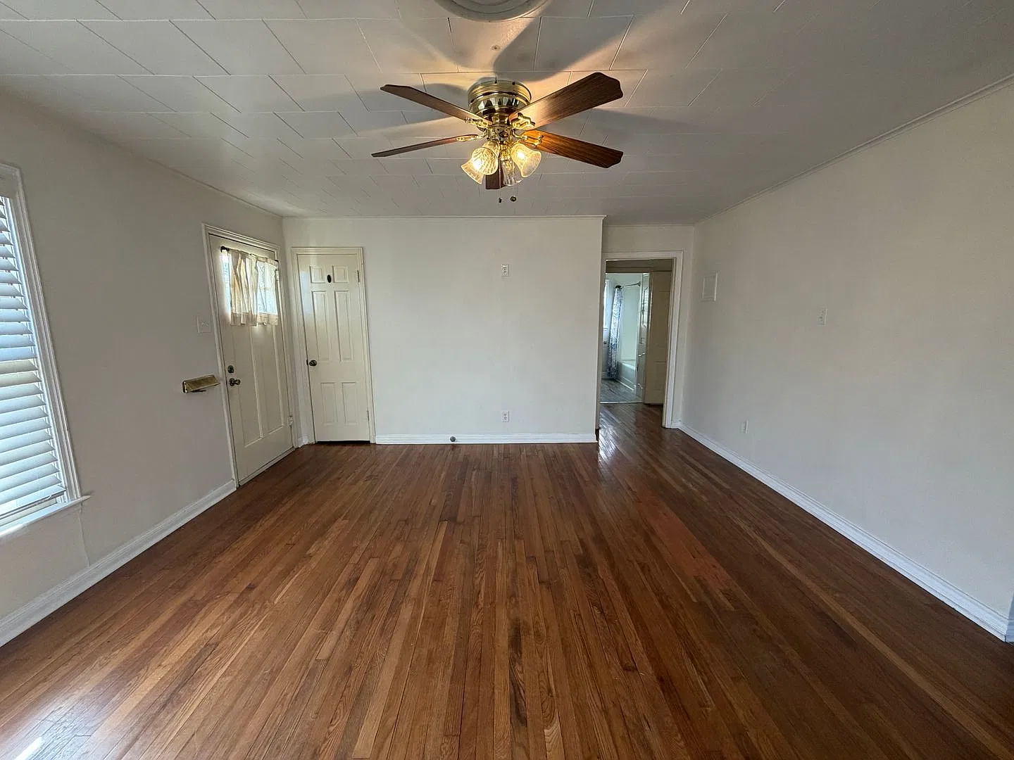 3B/2B Home Available in Lake Charles — Photo 2