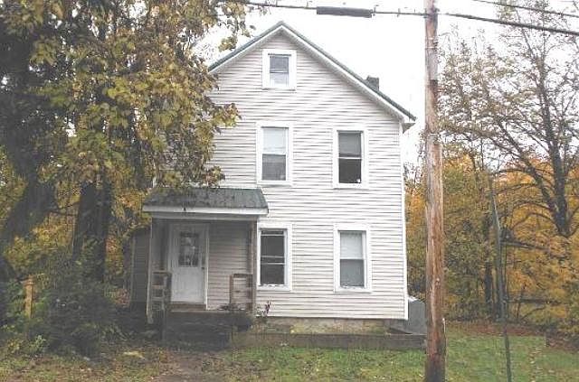 2nd image of 173 Center St