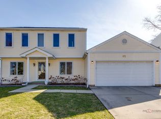 812 Chaucer Way, Buffalo Grove, IL 60089