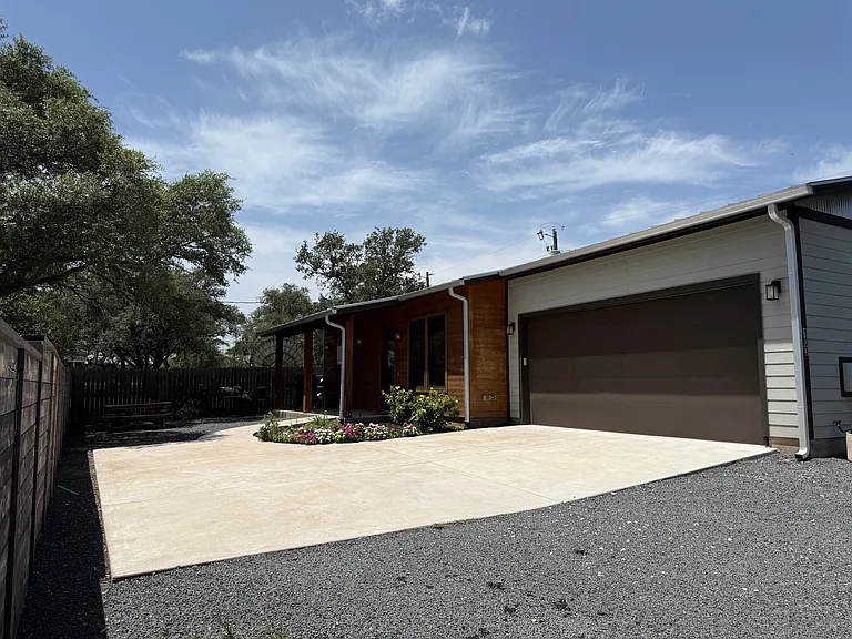 103 Old Austin Hwy — Photo 2