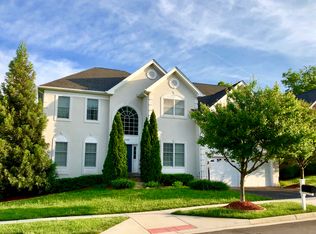 25367 Justice Dr, Chantilly, VA 20152