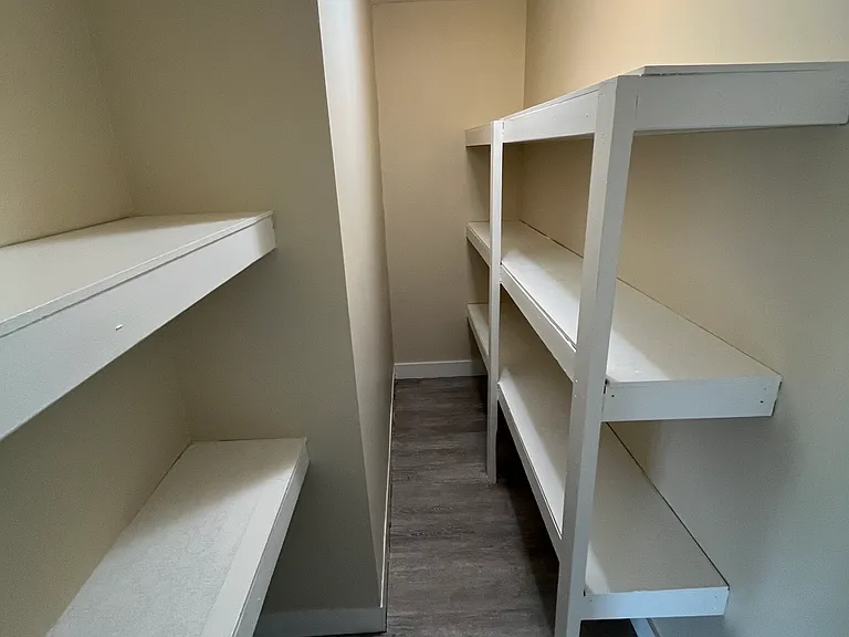 33 Dewey St #3N — Photo 7