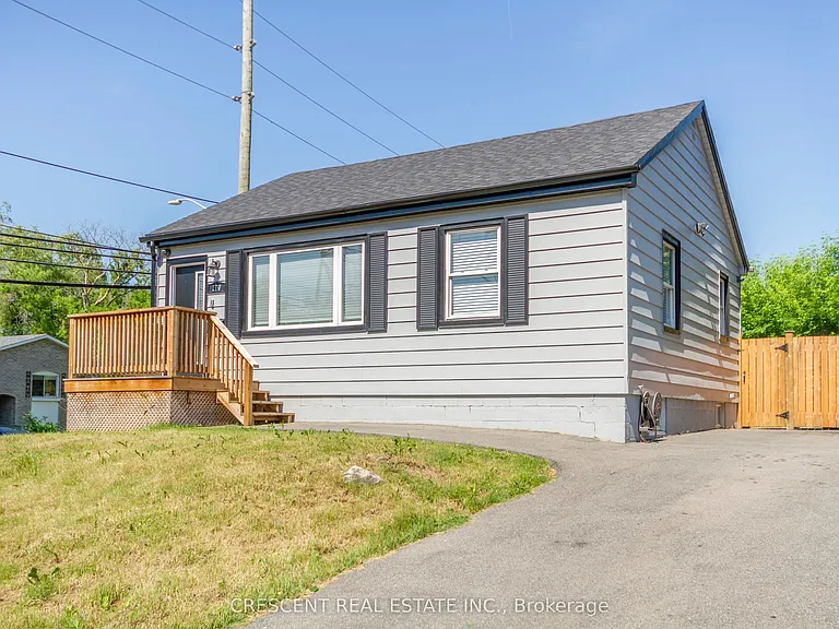 170 Emerson St — Photo 2