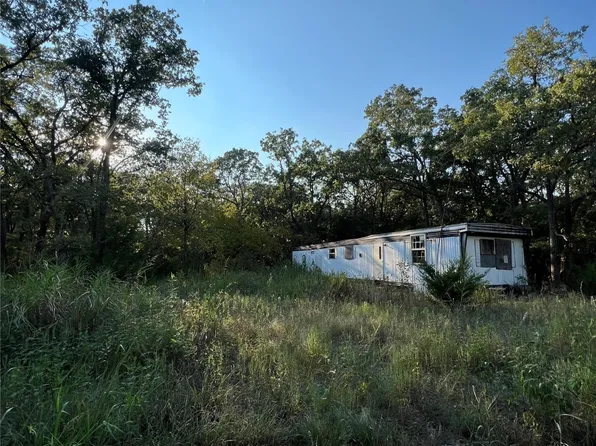 9374 Amy Dr, Quinlan, TX 75474