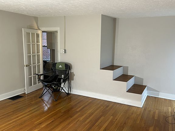4th image of 1301 Beechview Ave Floor 2