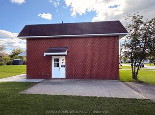 344 Pattie Dr, Carleton Place, ON K7C 2G3