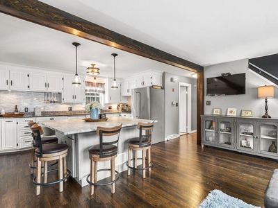 9 Arakelian Dr, Billerica, MA, 01821