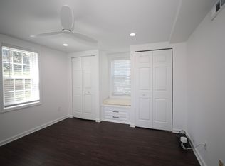 808 S Arlington Mill Dr APT 203, Arlington, VA 22204