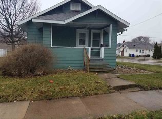 1202 Leavitt St, Waterloo, IA 50702