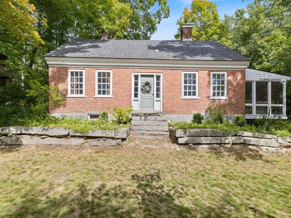 11 N Line Road, Wolfeboro, NH 03894
