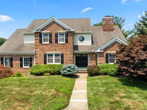 3 Addington Ct, East Brunswick, NJ 08816