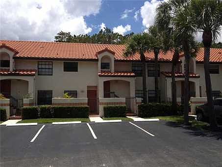 1st image of 906 Congressional Way