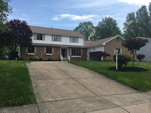 2nd image of 216 Sawmill Run Dr