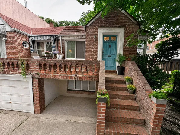 6807 141st St, Flushing, NY 11367