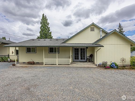 3rd image of 1002 Nelson Street