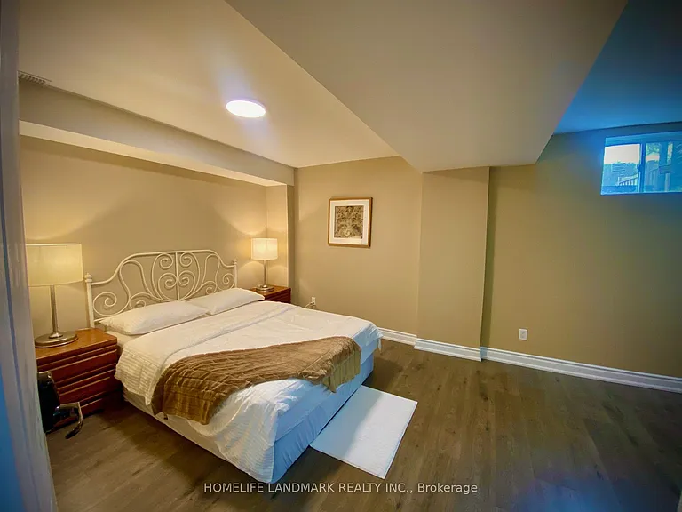 489 Caboto Trl — Photo 7
