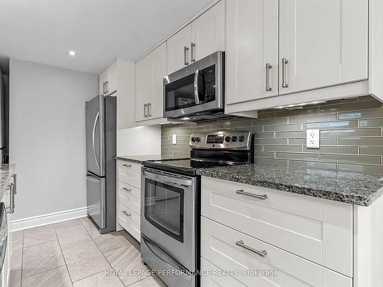 3B Birchwood Dr — Photo 5