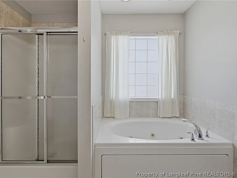 420 Thorncliff Dr — Photo 33